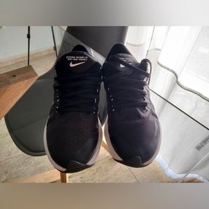 Nike Air Zoom Winflo 8